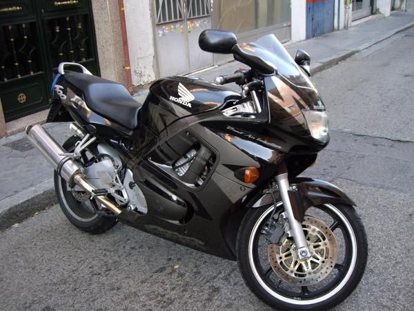 Vendo Honda CBR 600 año 98