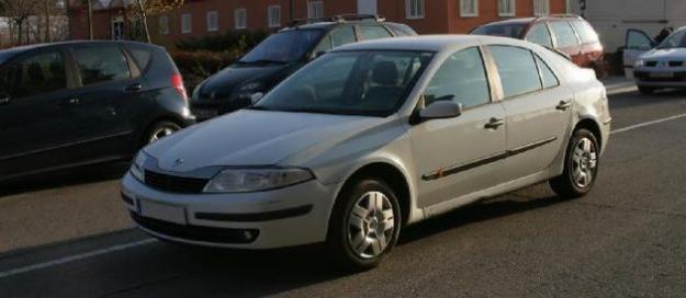 Venta de Renault Laguna 1.9 DCI 100 CV '02 en Madrid