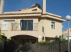 Chalet con 3 dormitorios se vende en Mijas Costa, Costa del Sol - mejor precio | unprecio.es