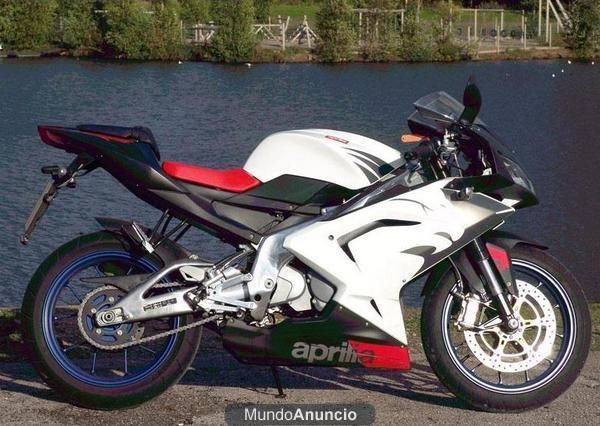 aprilia rs 125 blanco y negra