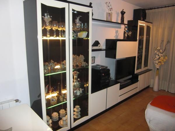 MUEBLE LACADO ALTA CALIDAD