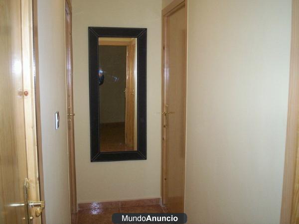 VENDO MUEBLES, CAMAS, SOFAS, LAMPARAS,CORTINAS ETC