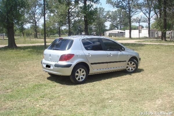 peugeot 307 xs y suzuki ltz 400