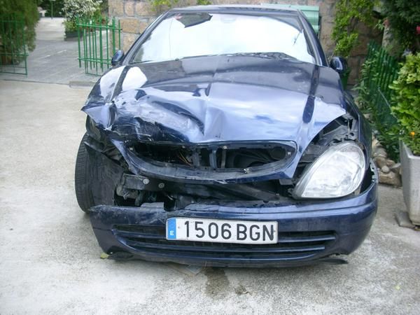 SE VENDE CITROEN XSARA SINIESTRADO COMPLETO. NO POR PIEZAS