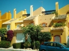 Adosado con 3 dormitorios se vende en Marbella, Costa del Sol - mejor precio | unprecio.es
