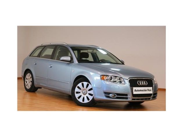 AUDI A8  4.2L FSI QUATTRO TIPTRONIC