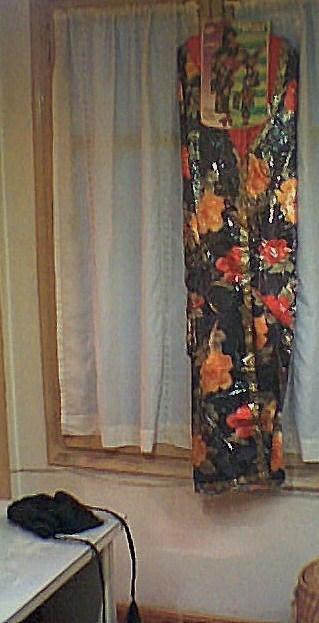 geisha,vestido con peluca.nuevo.