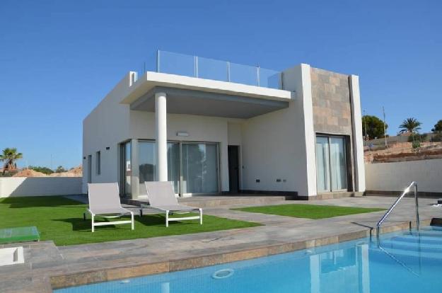 Chalet en venta en Villamartin, Alicante (Costa Blanca)