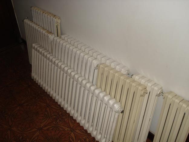 Radiadores antiguos Roca de hierro fundido