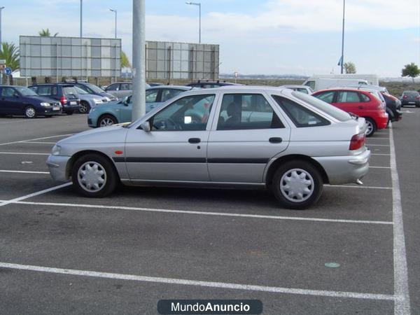 VENDO FORD ESCORT