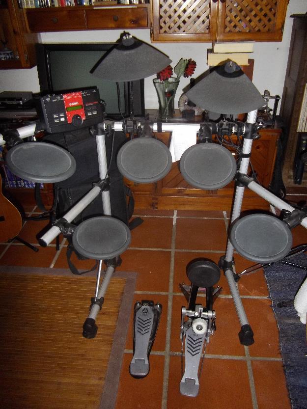 Batería Electrónica  YAMAHA DTXPLORER ¡¡en perfecto estado!! 500 €