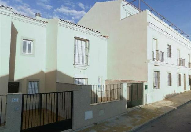 Casa adosada en Burguillos