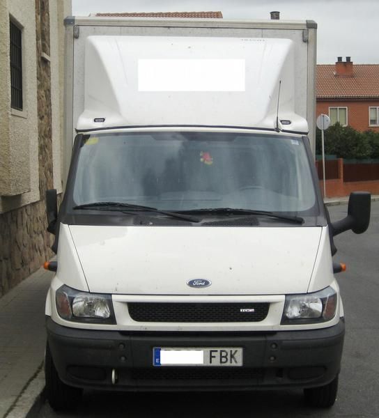 FORD TRANSIT CAMBIO POR CAMION CON CAJA PAQUETERA DE 7A 9 METROS