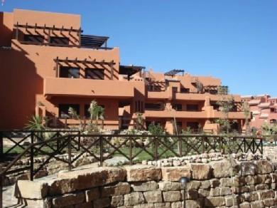 Apartamento con 2 dormitorios se vende en Estepona, Costa del Sol