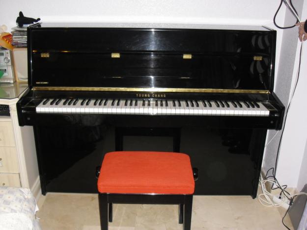 Vendo Piano Vertical- PERFECTO ESTADO