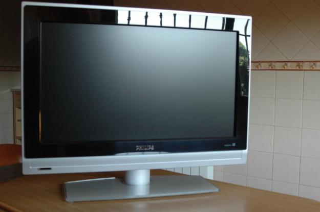 TELEVISOR PHILIPS LCD 26