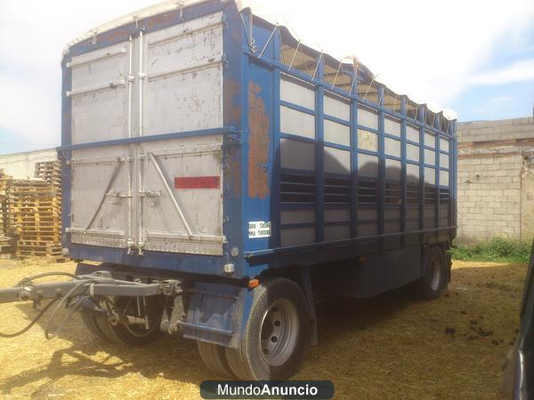 SE VENDE REMOLQUE GANADERO