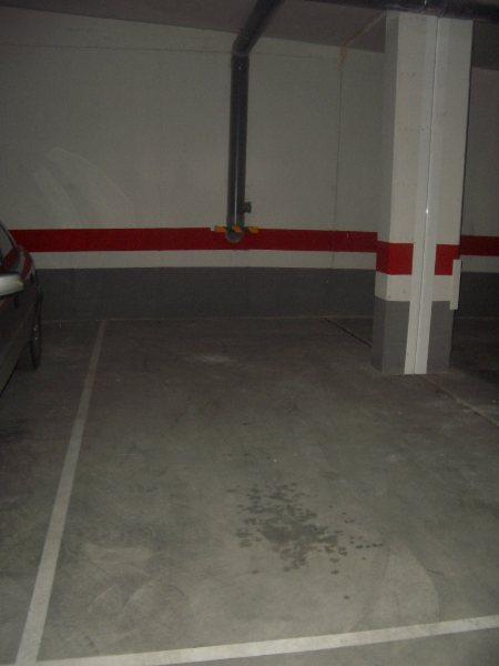 Amplia plaza de garage en Valdespartera. De fácil acceso
