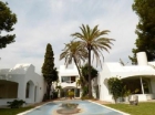 Chalet con 5 dormitorios se vende en Marbella, Costa del Sol - mejor precio | unprecio.es