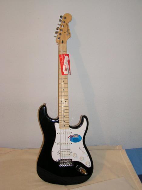 Fender Stratocaster Stander HSS Nueva a estrenar