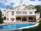 Chalet con 10 dormitorios se vende en Marbella, Costa del Sol - mejor precio | unprecio.es