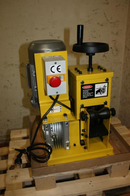 GRS 7 - máquina de decapado cable cobro.