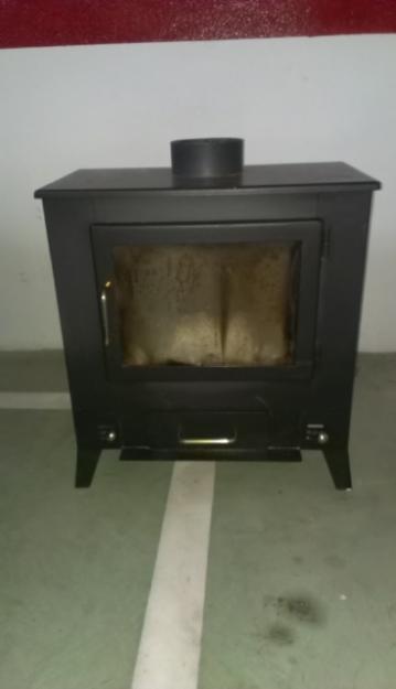 Chimenea de leña nueva