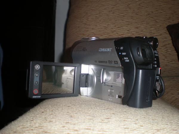 VENDO VIDEOCAMARA SONY HANDYCAM 40X