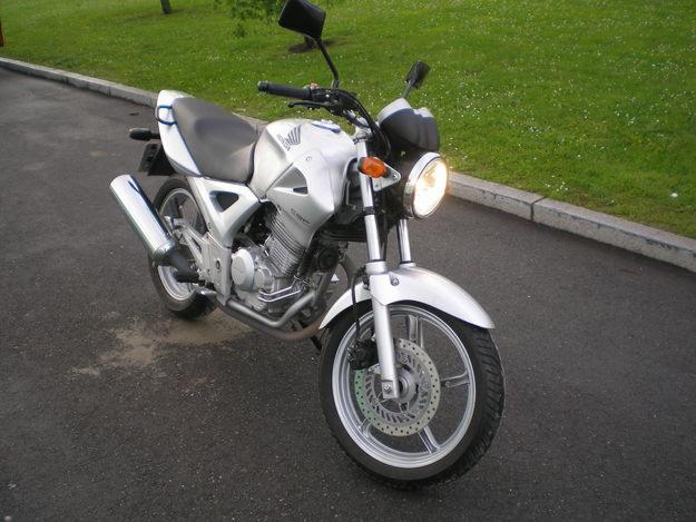 HONDA CBF 250