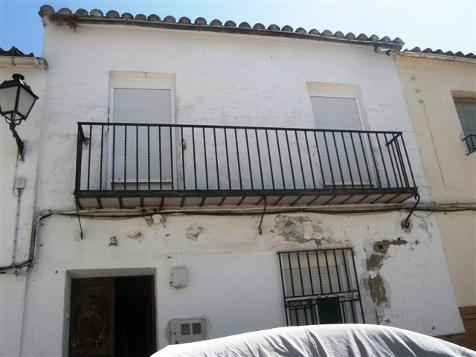 Casa adosada en Villanueva de la Reina