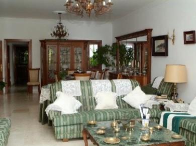 Adosado con 6 dormitorios se vende en Malaga, Costa del Sol