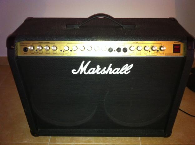 Ampli para guitarra Marshall Valvestate 8240