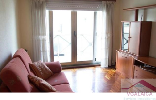 Apartamento 1 dormitorios, 1 baños, 0 garajes, Seminuevo, en Vigo, Pontevedra