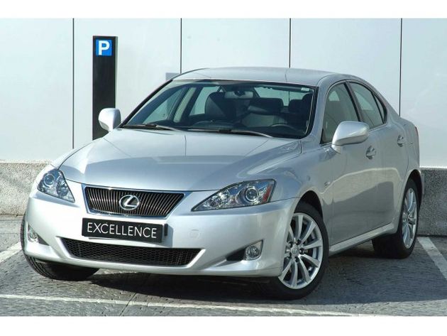 LEXUS IS 220d Luxury Cambio 3.2
