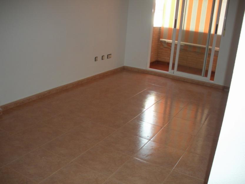 Piso nuevo vacio, 3 dorm, junto plaza pio xii, sin comision