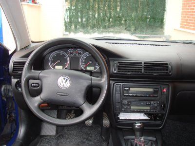 VOLKSWAGEN PASSAT BERLINA - Madrid