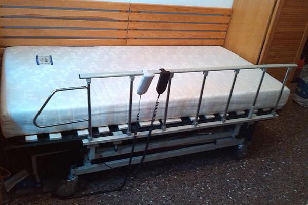 Cama articulada + colchón antiescaras (550€)