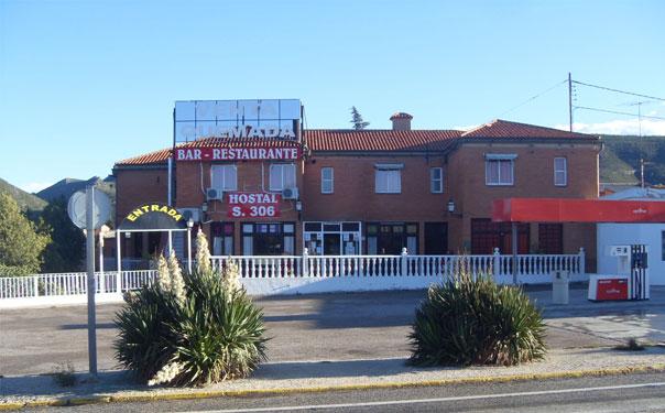 alquilo hostal restaurante de 20 habitaciones