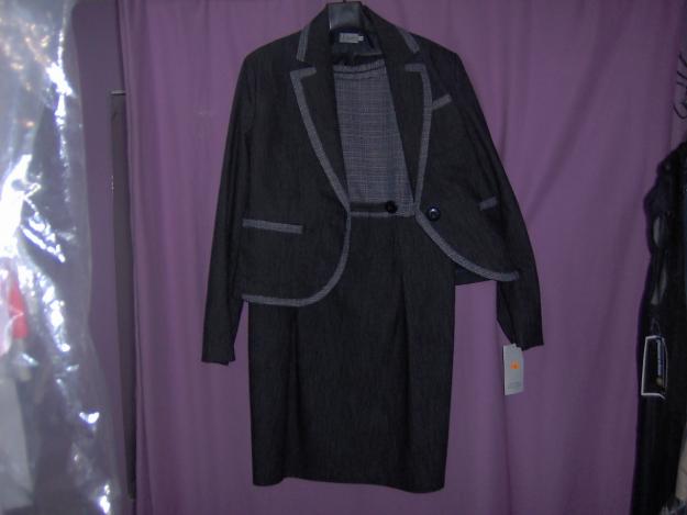 SE VENDE BONITO CONJUNTO NUEVO DE VESTIDO Y CHAQUETA