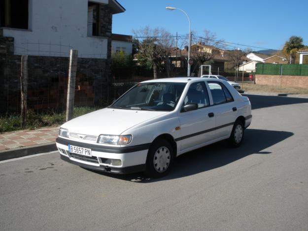 vendo  coche  nissam sanny