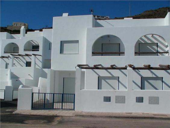 Casa adosada en Níjar