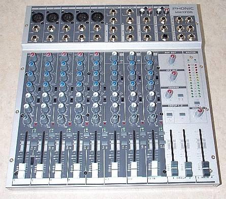 Mesa de mezclas phonic mm1705a