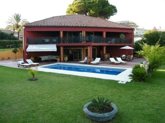 Villas a la venta en Los Monteros Costa del Sol