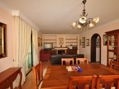 Chalet con 3 dormitorios se vende en Estepona, Costa del Sol