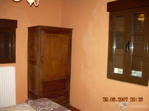 venta de casa antigua independiente en Bercio