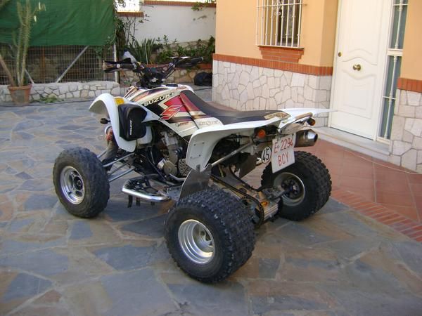 QUAD SUZUKI LTZ 400