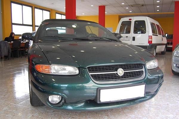 CHRYSLER STRATUS 2.5 LX 161CV. 2P. AUT. ** MUY BIEN CUIDADO **