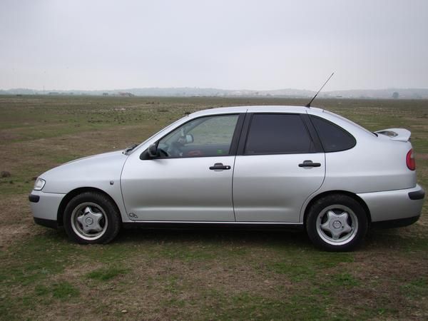VENDO SEAT CORDOBA 1.9 TDI