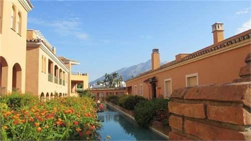 Apartment for Sale in Malaga, Andalucia, Ref# 2994562
