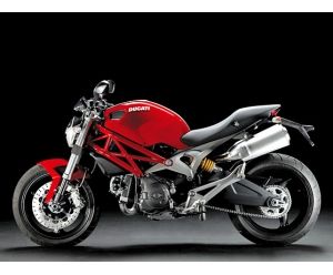 DUCATI 696